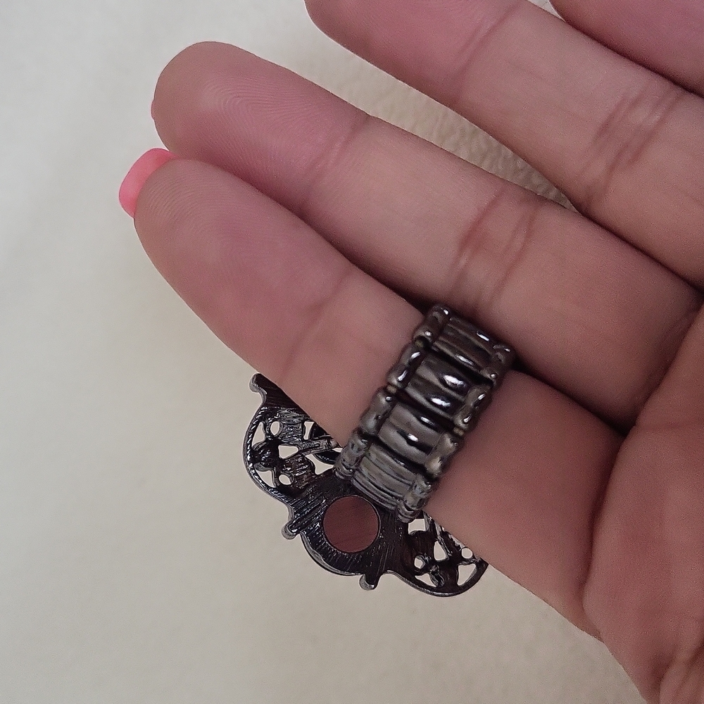 Purple ring - Picture 2 of 5